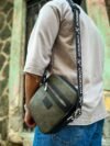 https://www.bayichekich.com/image/catalog/envoooy/0006442_ch102-stealht-kare-erkek-canta-siyah-haki.jpeg