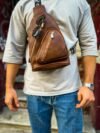 https://www.bayichekich.com/image/catalog/envoooy/0006636_ch103-astranite-ucgen-erkek-canta-taba.jpeg